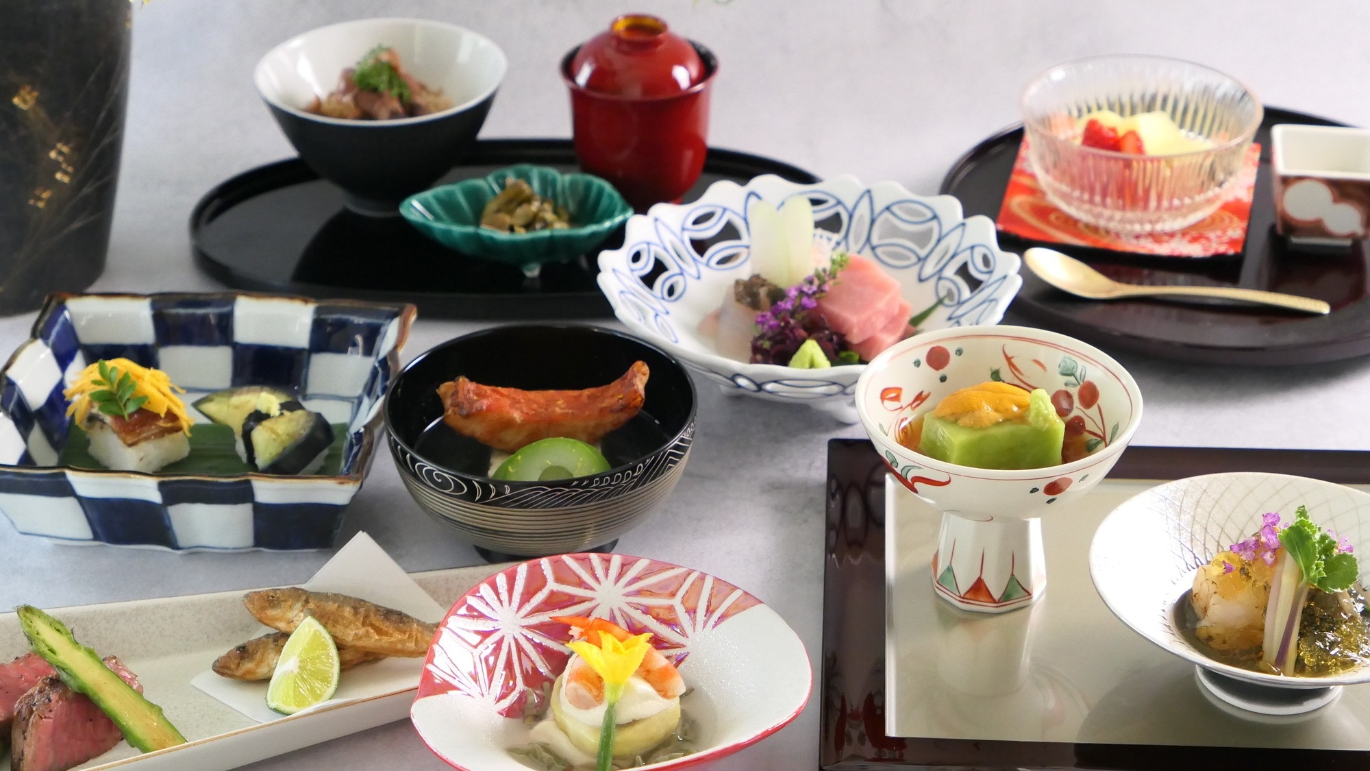 「旬の会席料理」を味わうプラン　＜夕朝食付＞