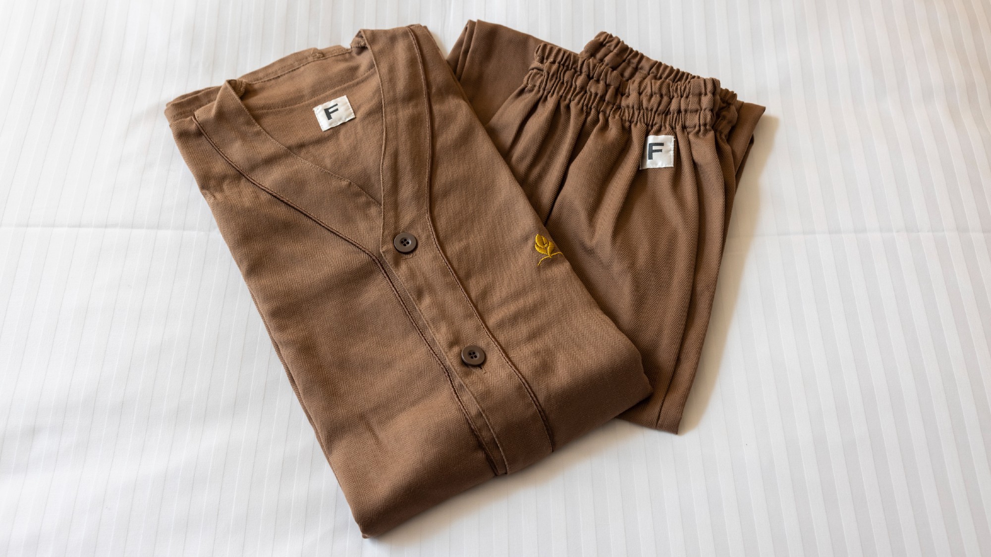 【アメニティ】上下セパレートのナイトウェア