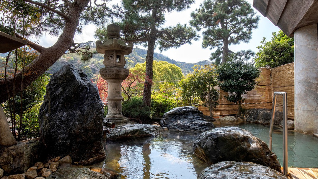 【5/3〜5/5・ゴールデンウィーク】■お部屋食■料理長こだわりの懐石と良質温泉で贅沢旅行＜朝夕食＞