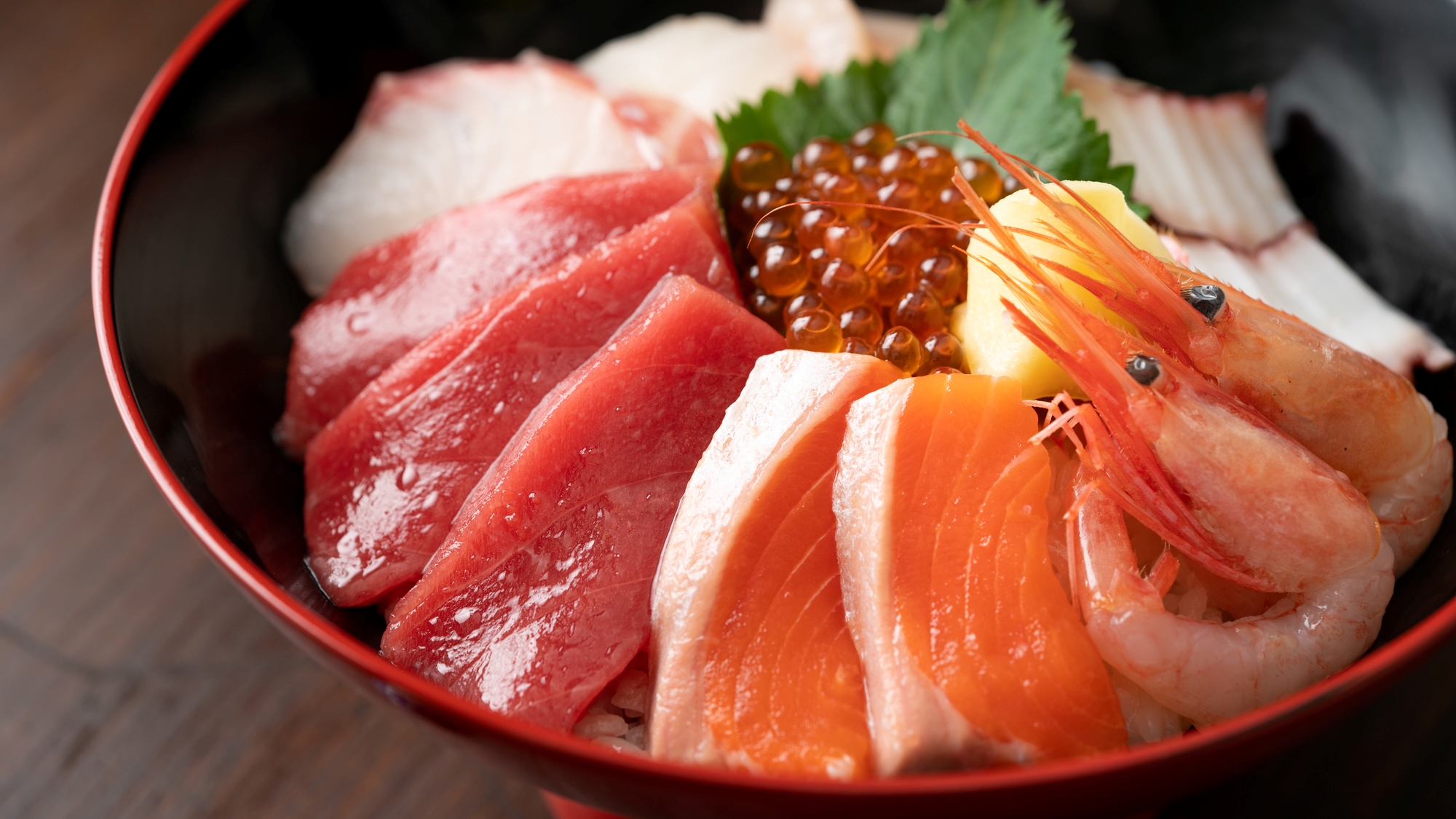 ホテル近くで海鮮を堪能！※イメージ