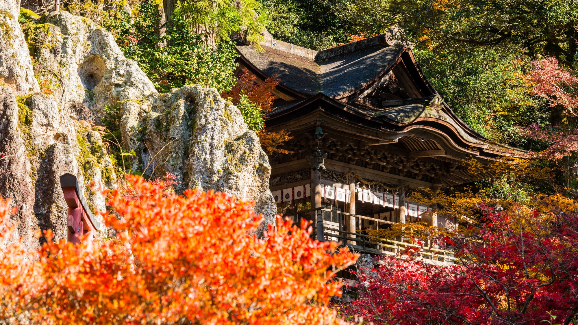 【那谷寺】当館から車で27分