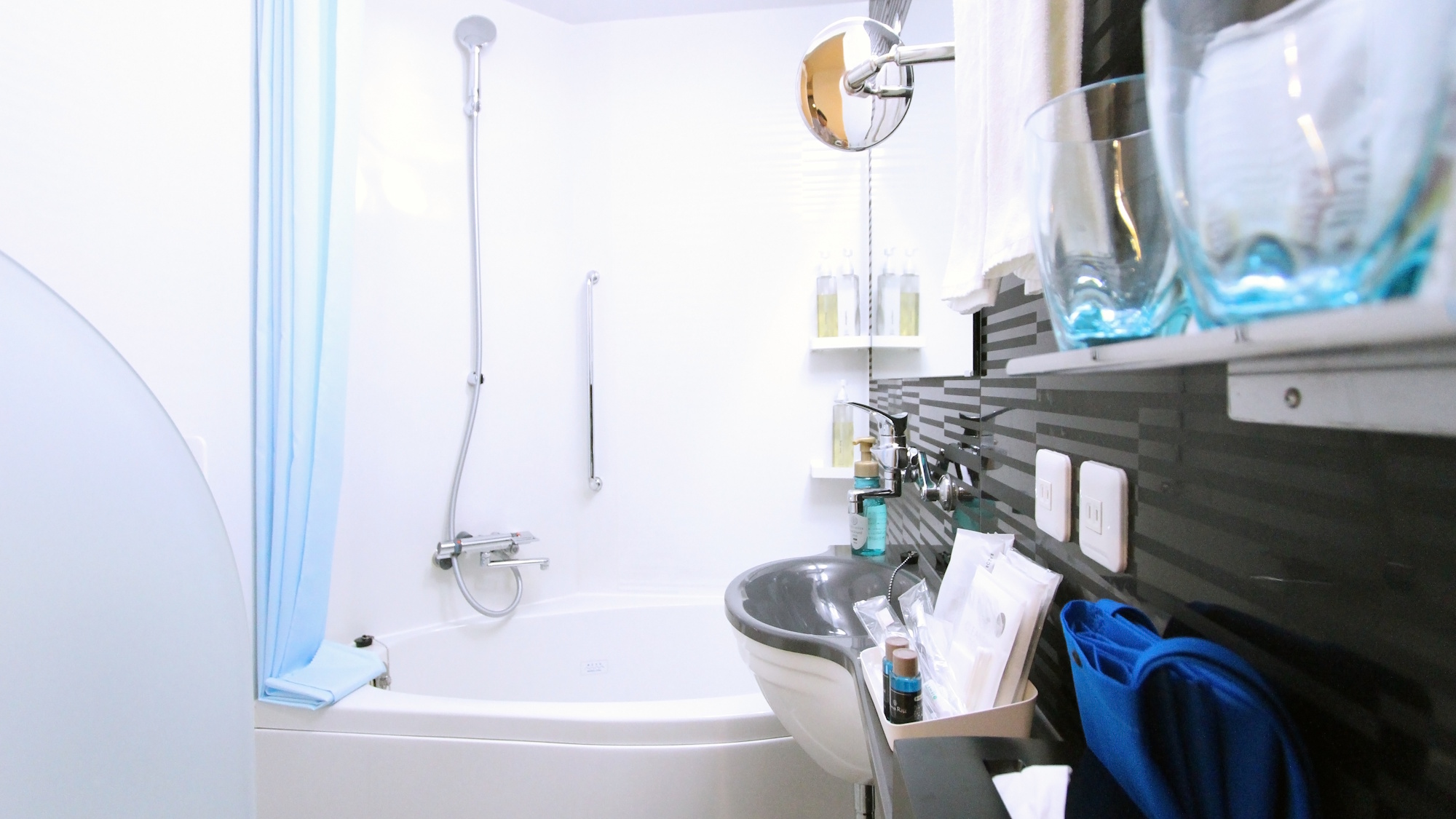 【 YA-MAN&times;KOKO 】フェイスリフトファミリーツイン - ヤーマンコンセプトルーム -