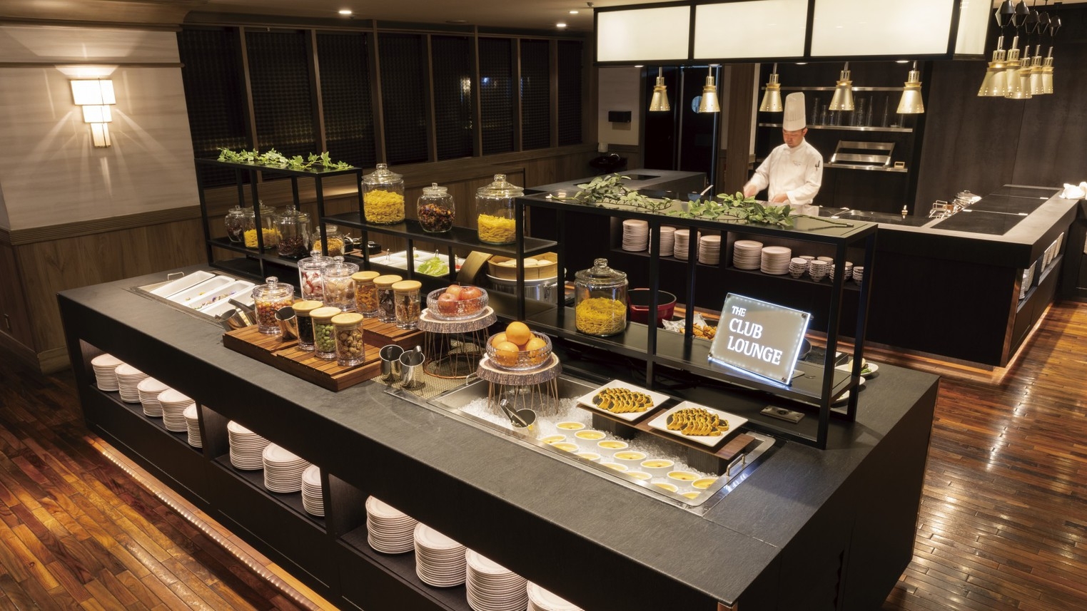 【LUXDAYS】セール・ポイント11倍ラウンジ利用付★異国情緒溢れる客室で過す休日バイキング朝食付