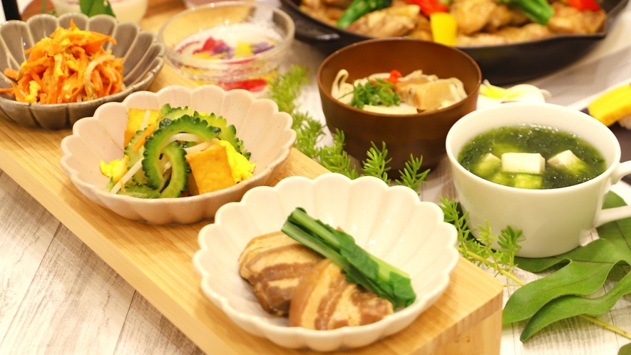 【朝食バイキング一例】手作りの沖縄料理は日替わりでメニュをご用意♪