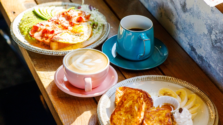 【選べる朝食プラン】「Good Day Coffee」沖縄食材の料理やパンケーキをお召し上がり下さい