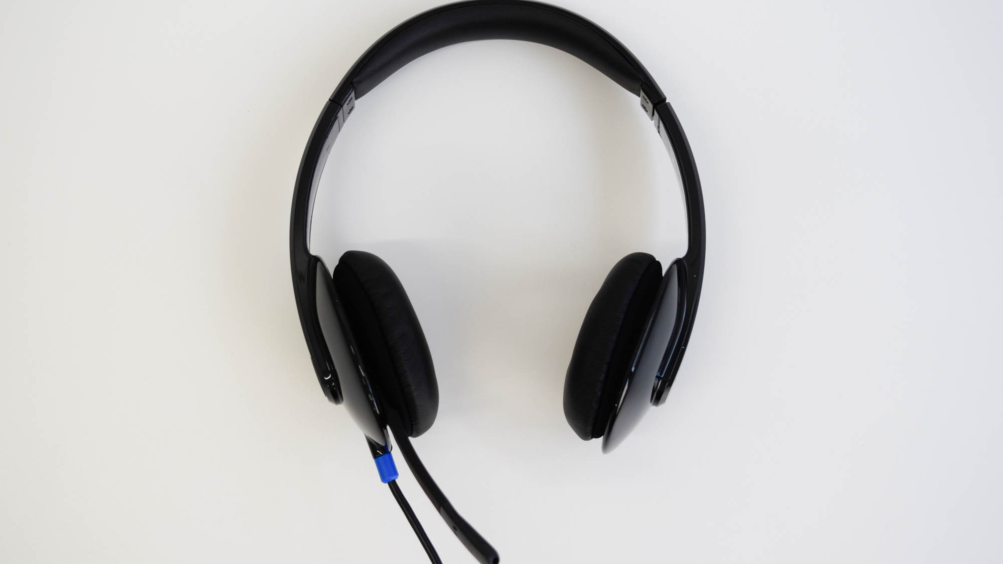 ＜テレワークに便利な貸出備品＞ヘッドセット　※数に限りがございますので、予めご了承ください。