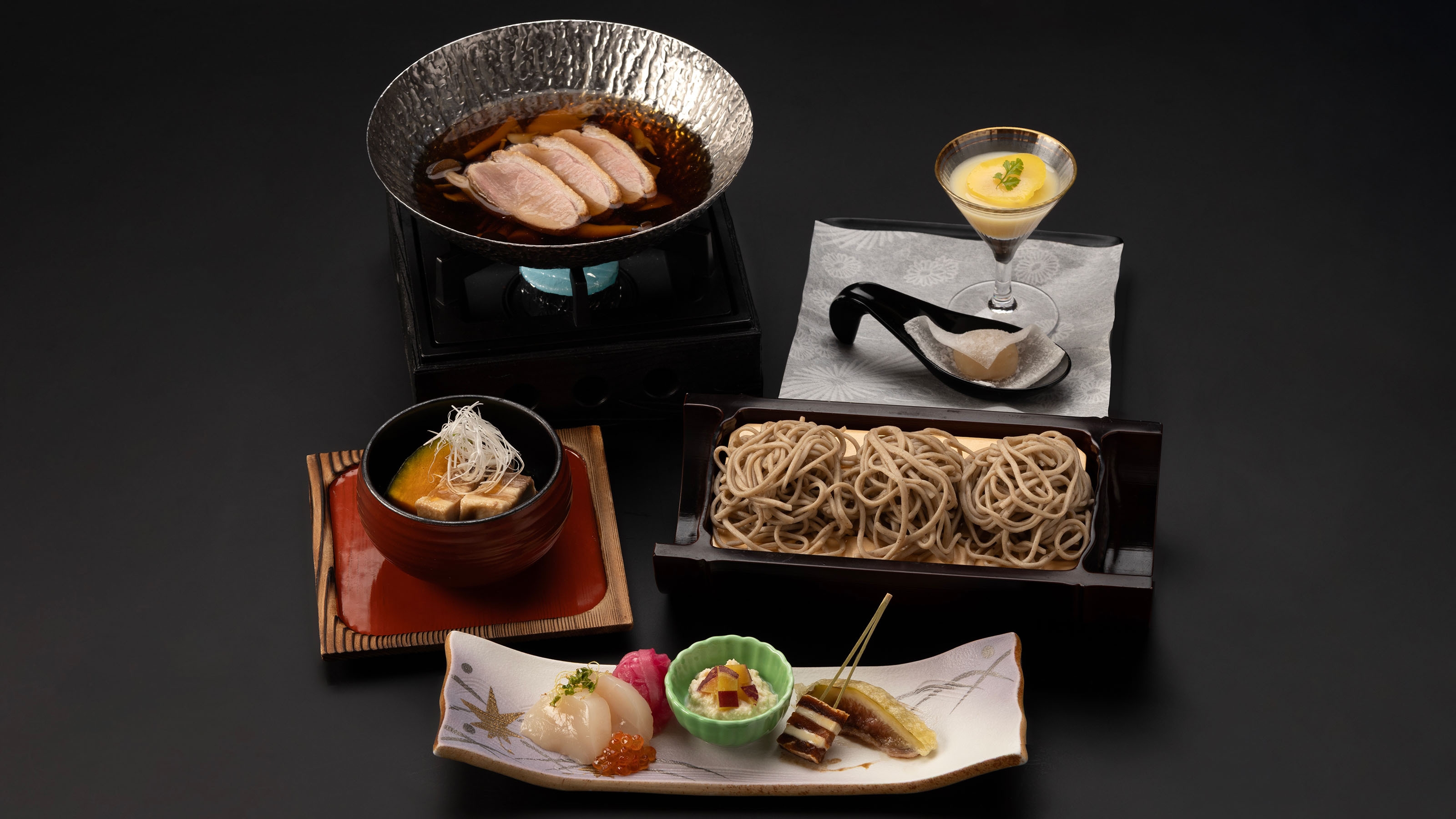 期間限定　秋の特別和食膳料理　1泊2食付+ハーフバイキング付きプラン