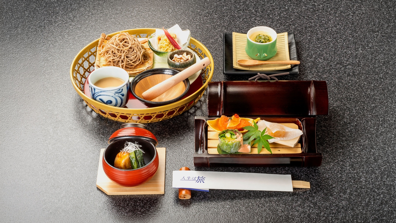夏の特別和食膳料理　1泊2食付+ハーフバイキング付きプラン