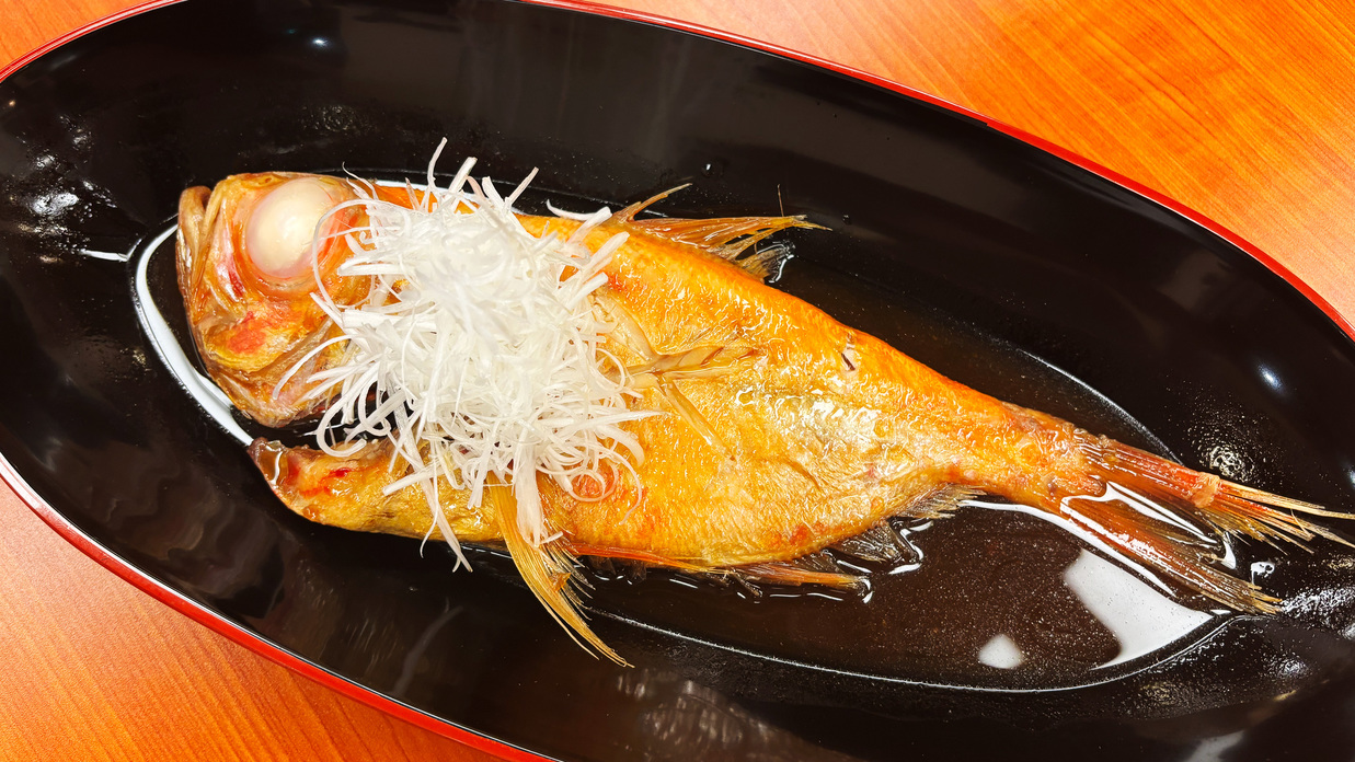 【特別料理】豪華金目鯛の煮付け付　1泊2食創作和食膳＋ハーフバイキングプラン