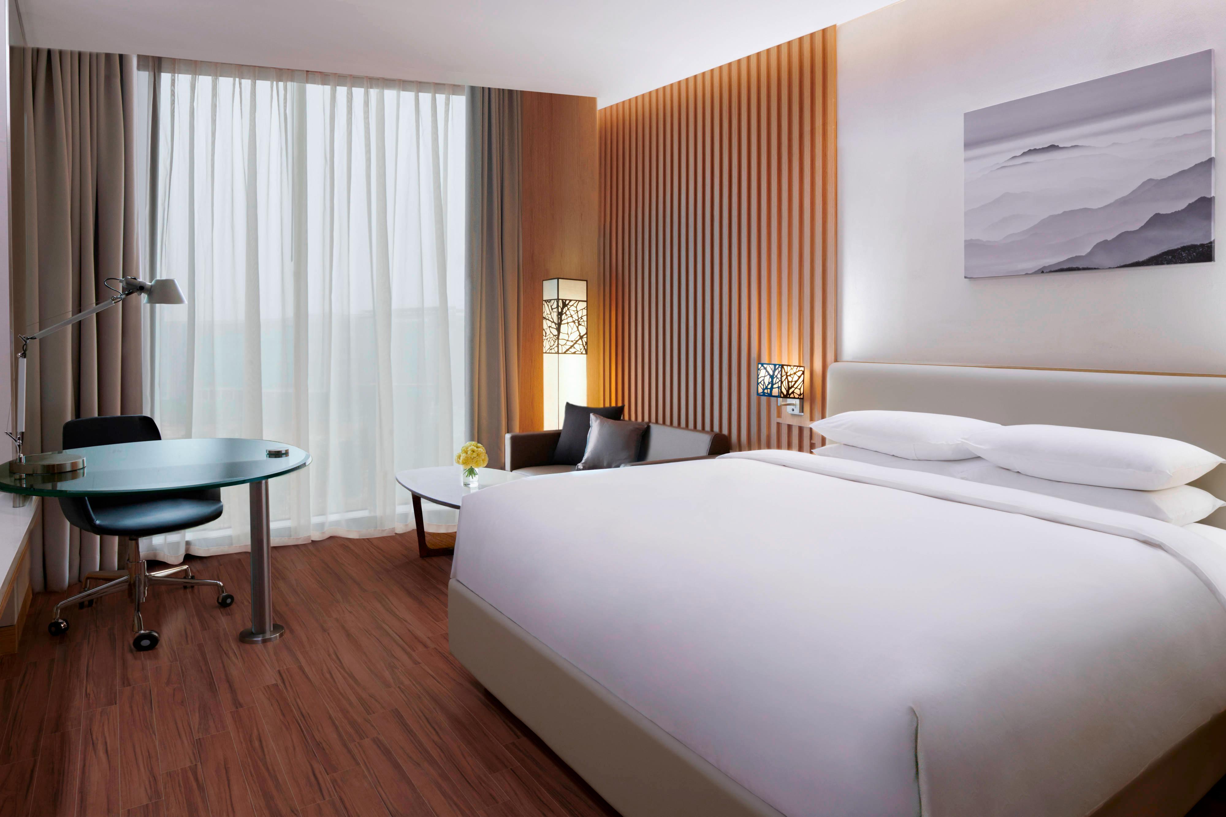 Executive King Guest Room