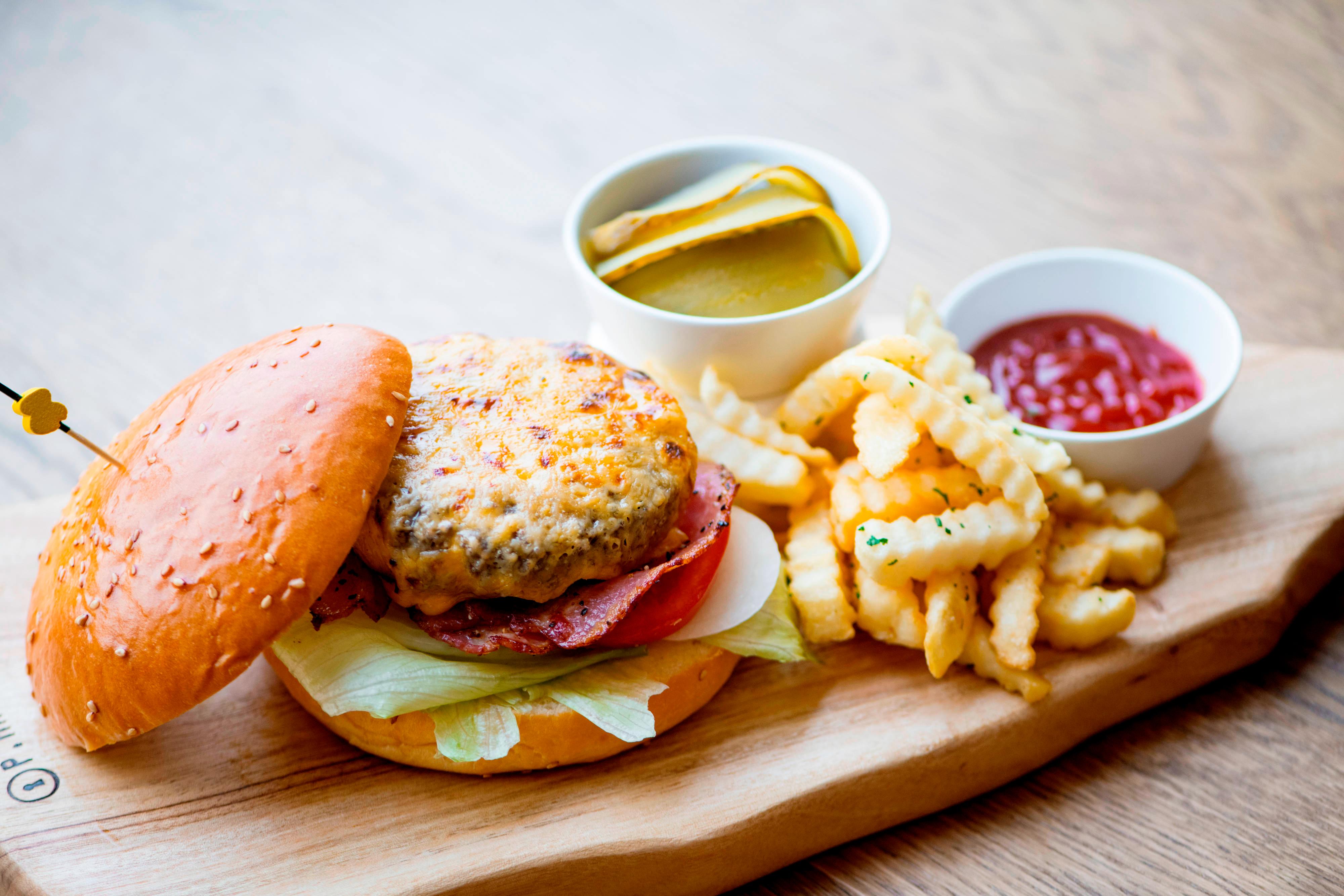 Garden Kitchen - Marriott Burger
