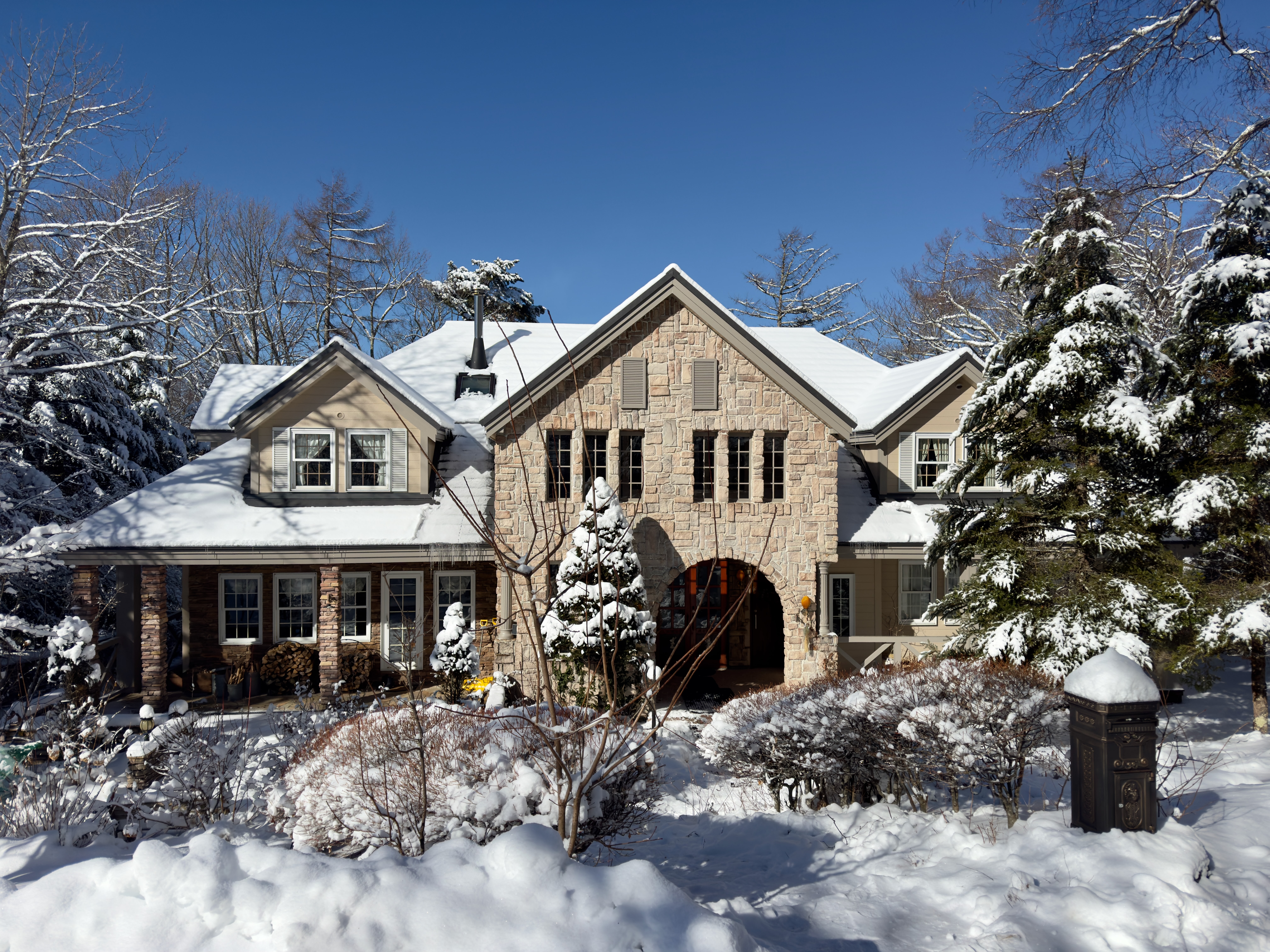 外観　雪景色　new