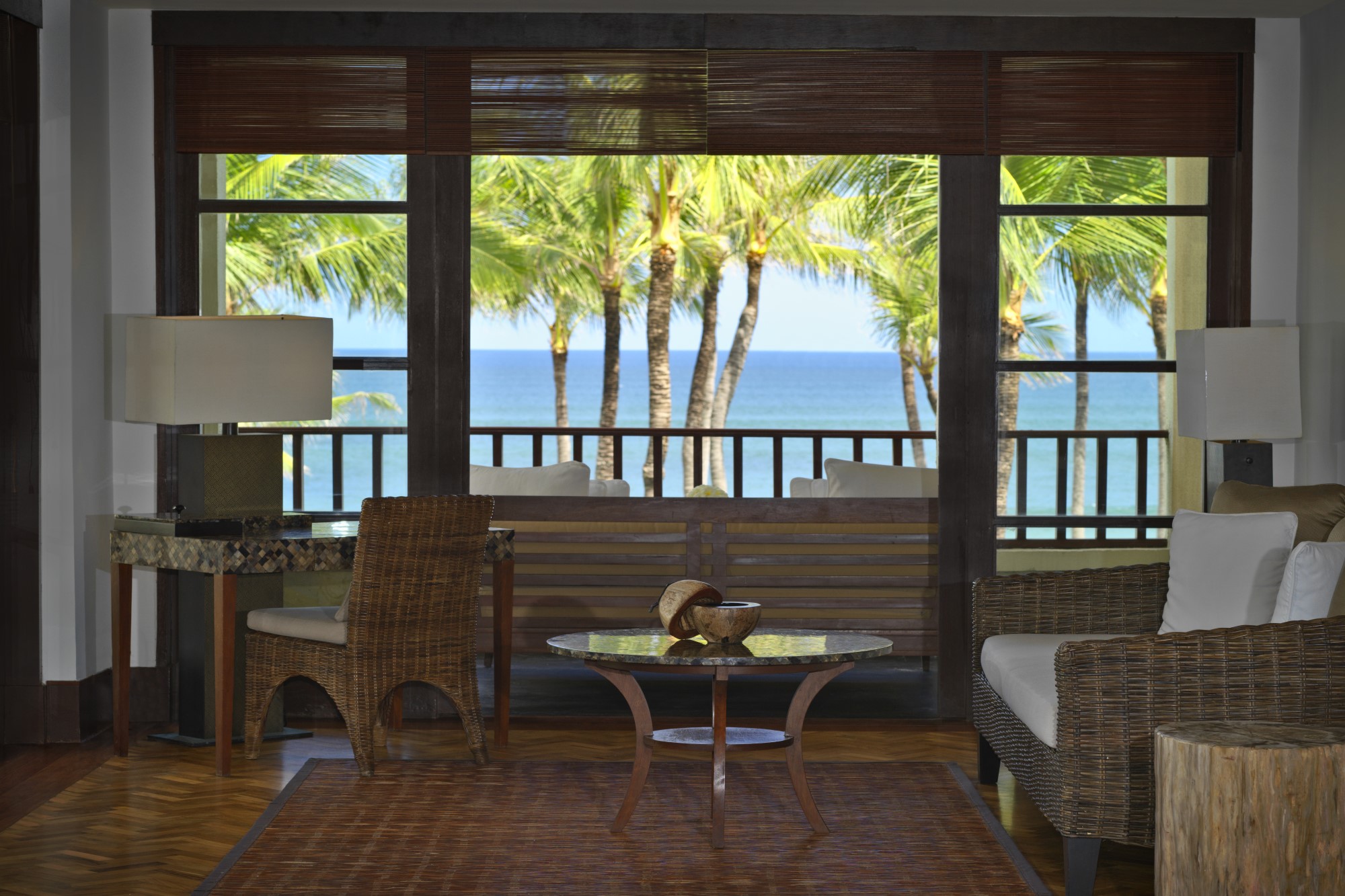 デラックススイート(110平米) リビングエリア　一例