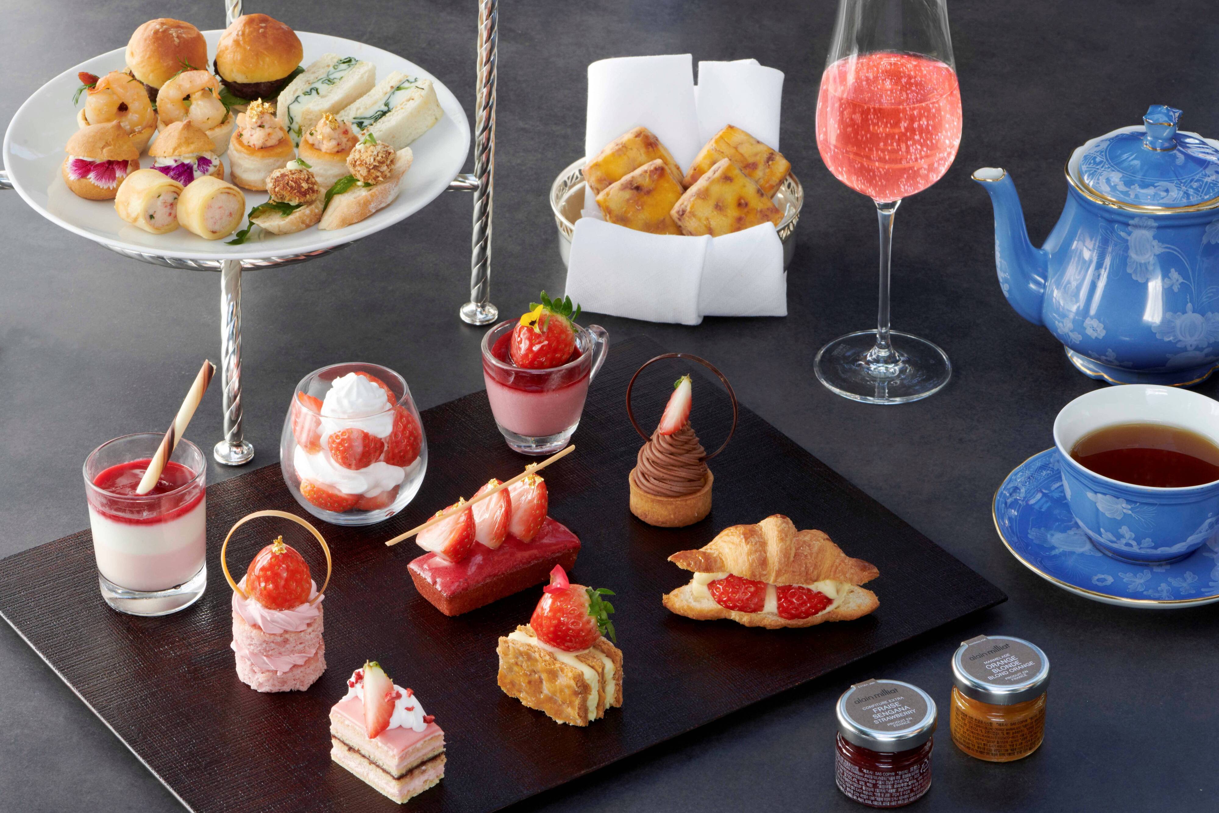 The Lounge - Strawberry Afternoon Tea_