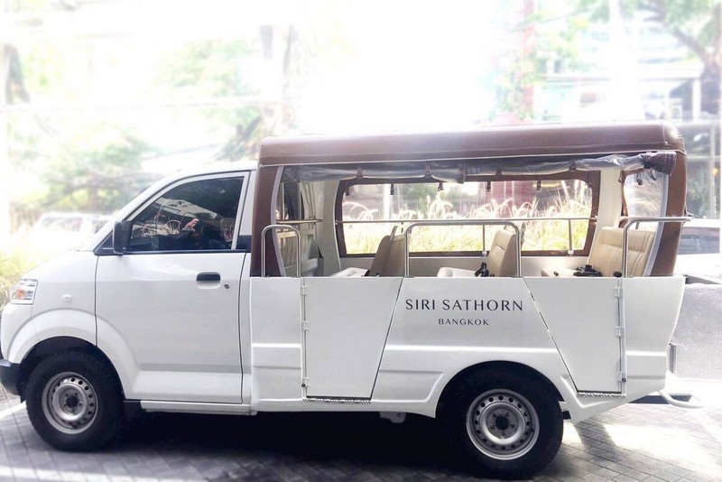 シャトルサービス