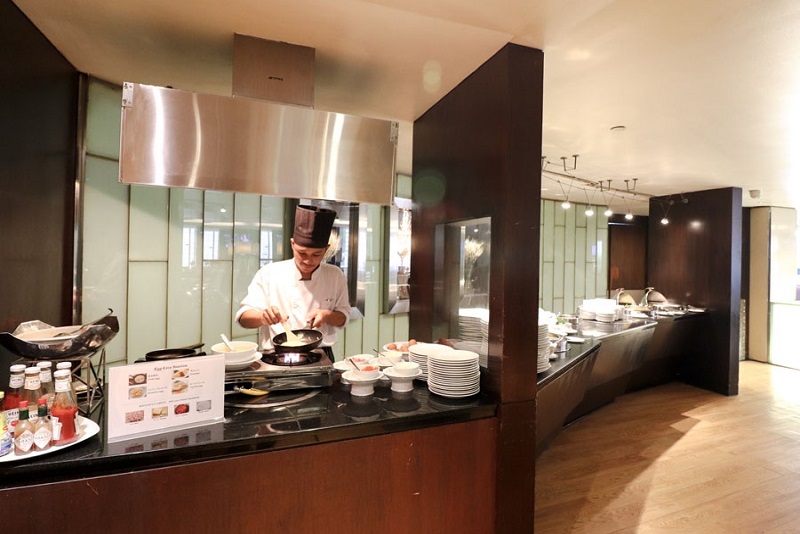 リキッド レストラン & バー