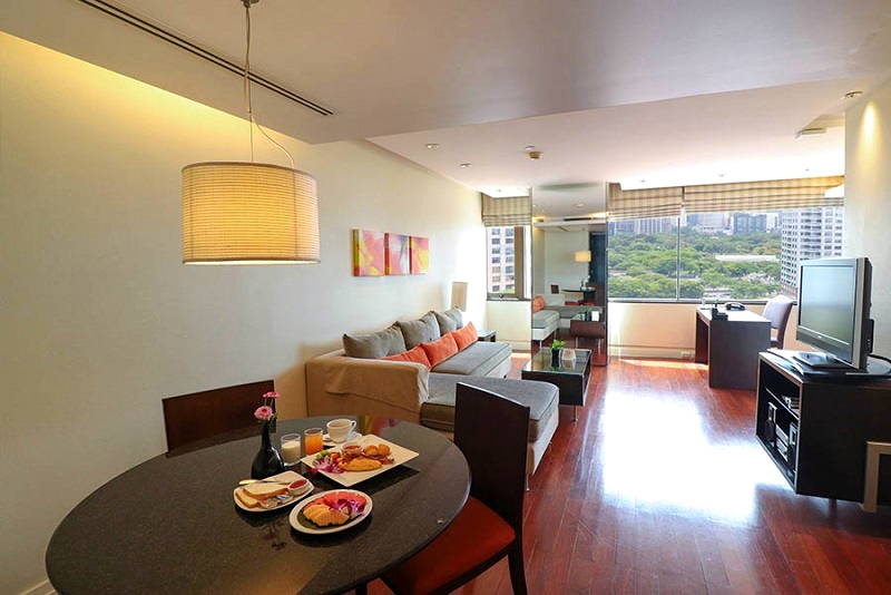 ルームサービス