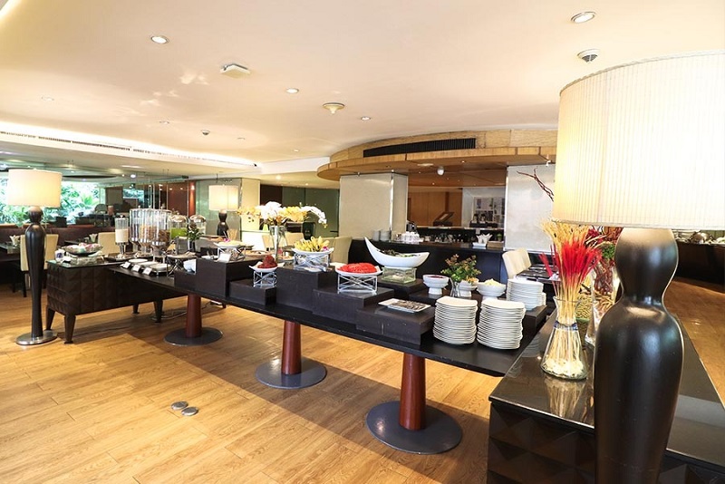 リキッド レストラン & バー