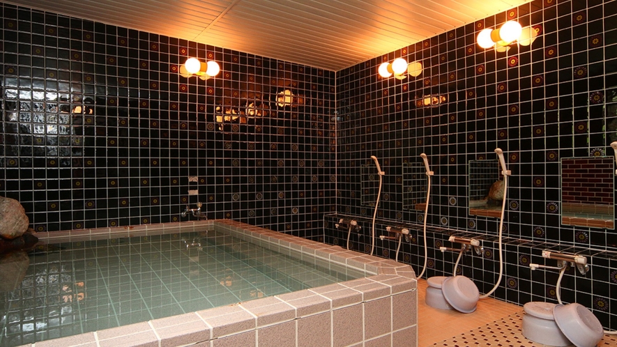 【大浴場】お風呂は全3箇所。利用時間は16：00～21：00