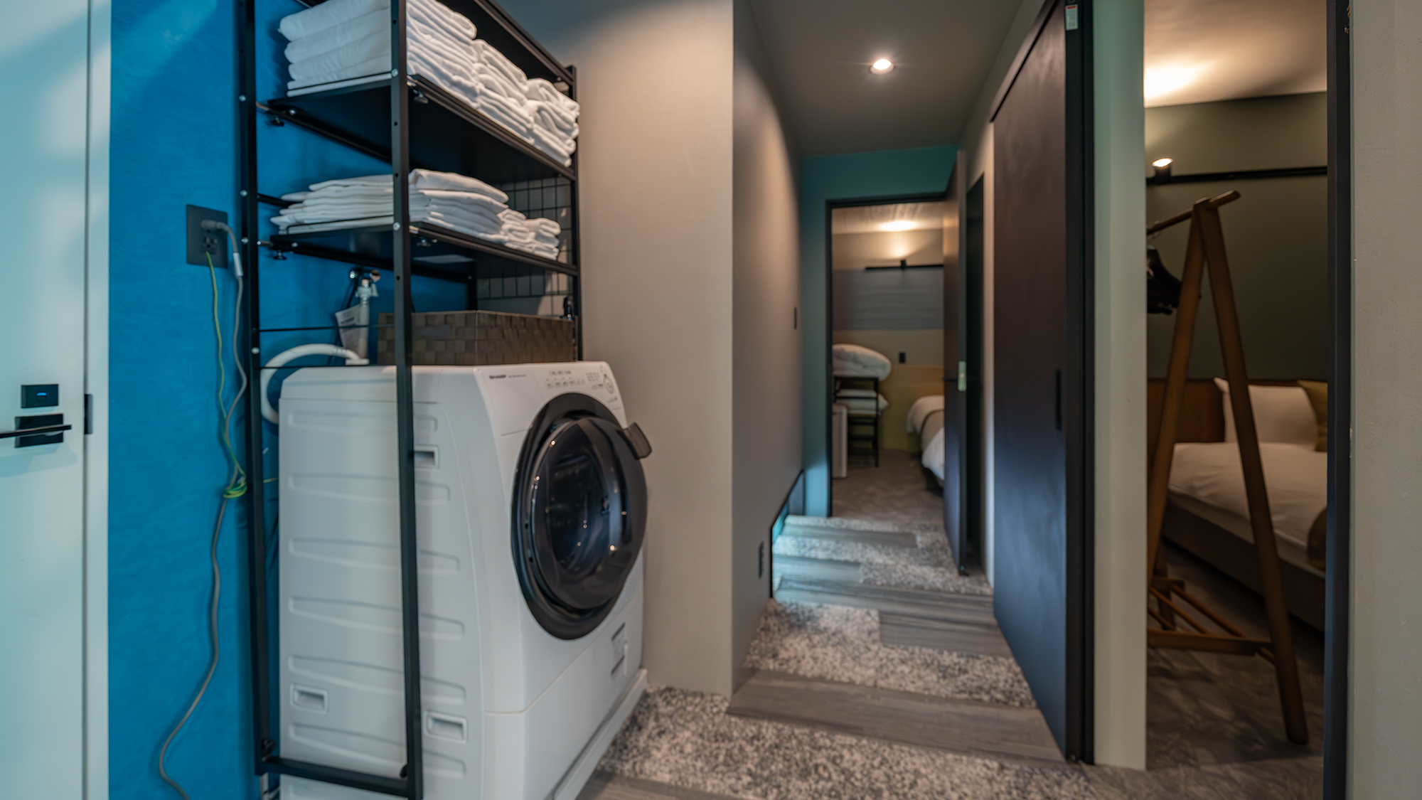 B棟 洗濯乾燥機付