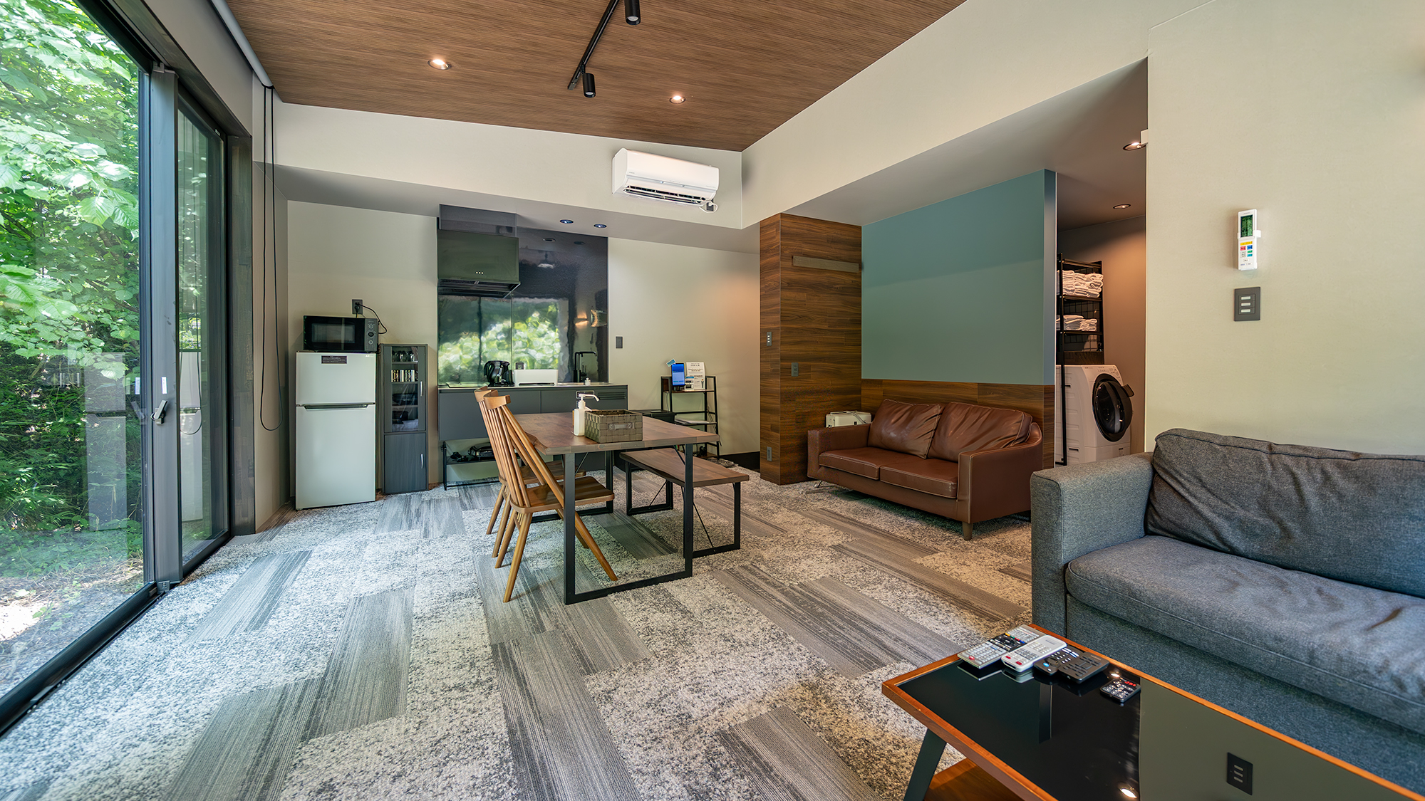 B棟 メインルーム