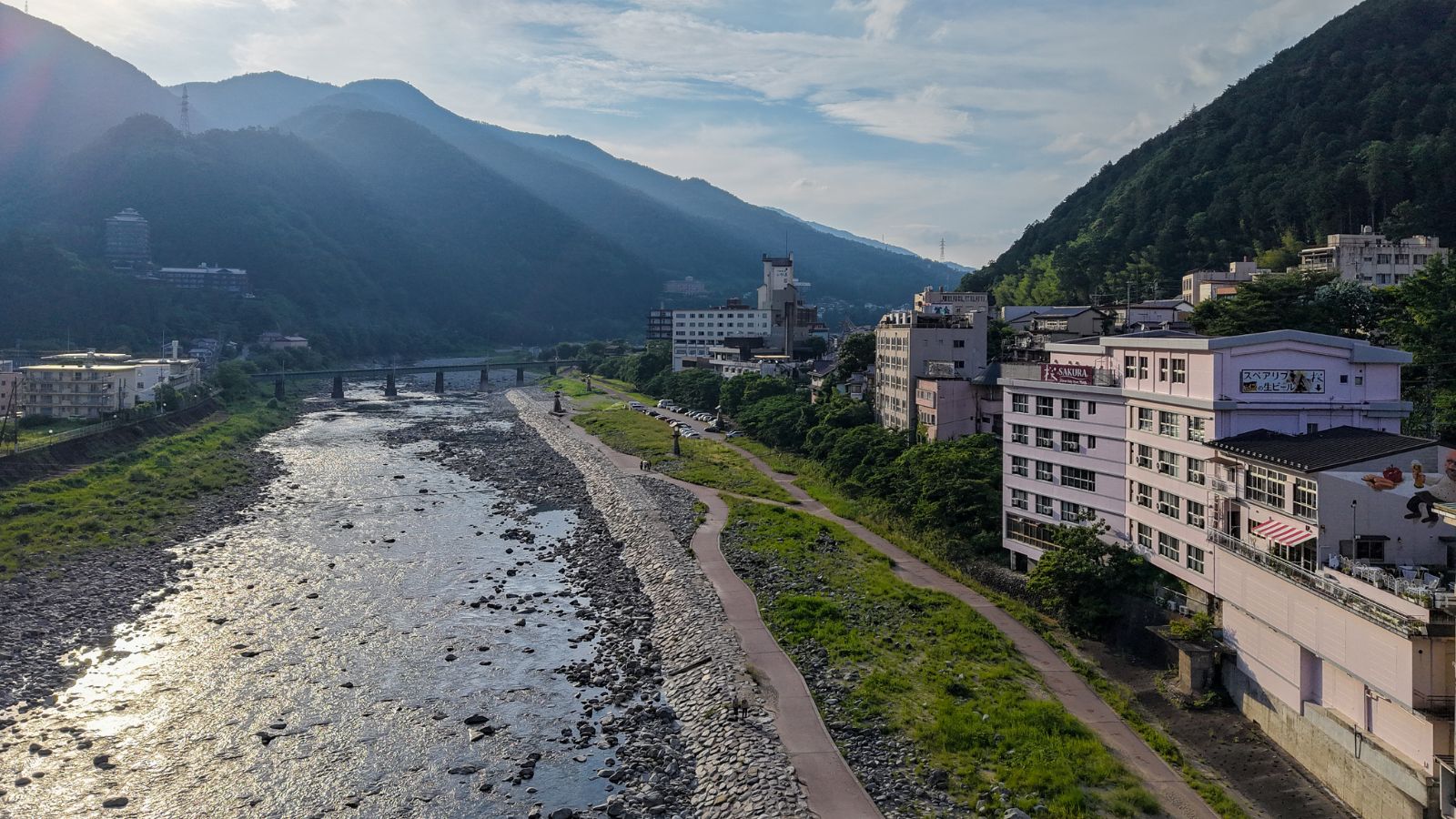 ◆全室リバービューの景色がお楽しみいただけます。川のせせらぎを聞きながらゆっくりとお過ごしください♪