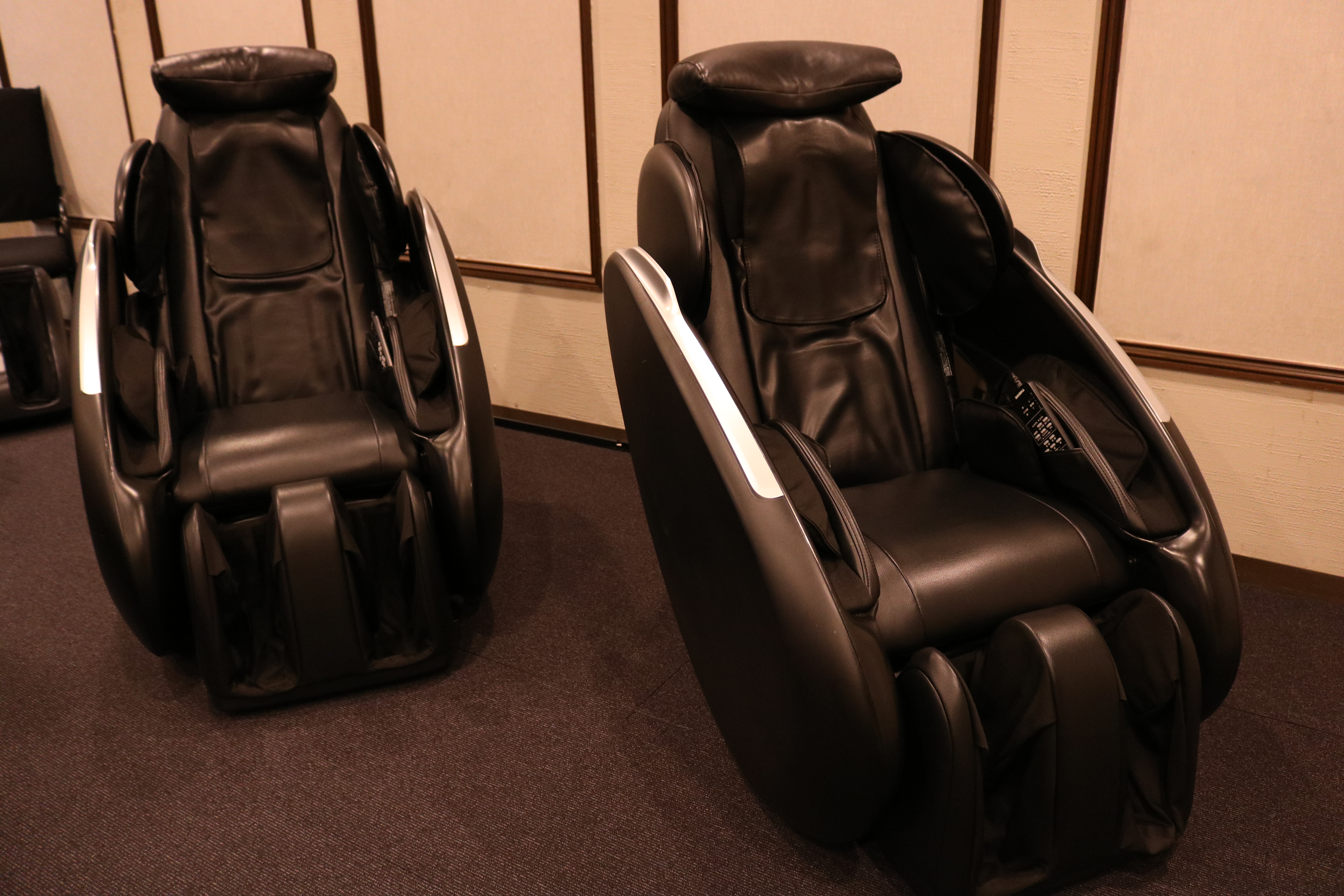 無料マッサージチェア