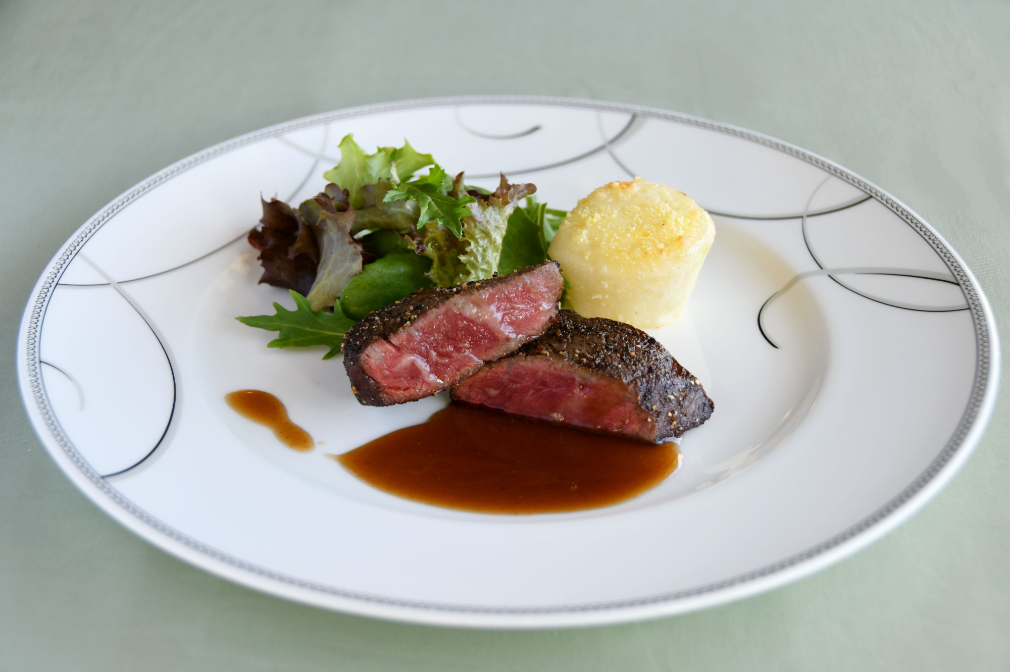 【ご夕食】お肉料理一例