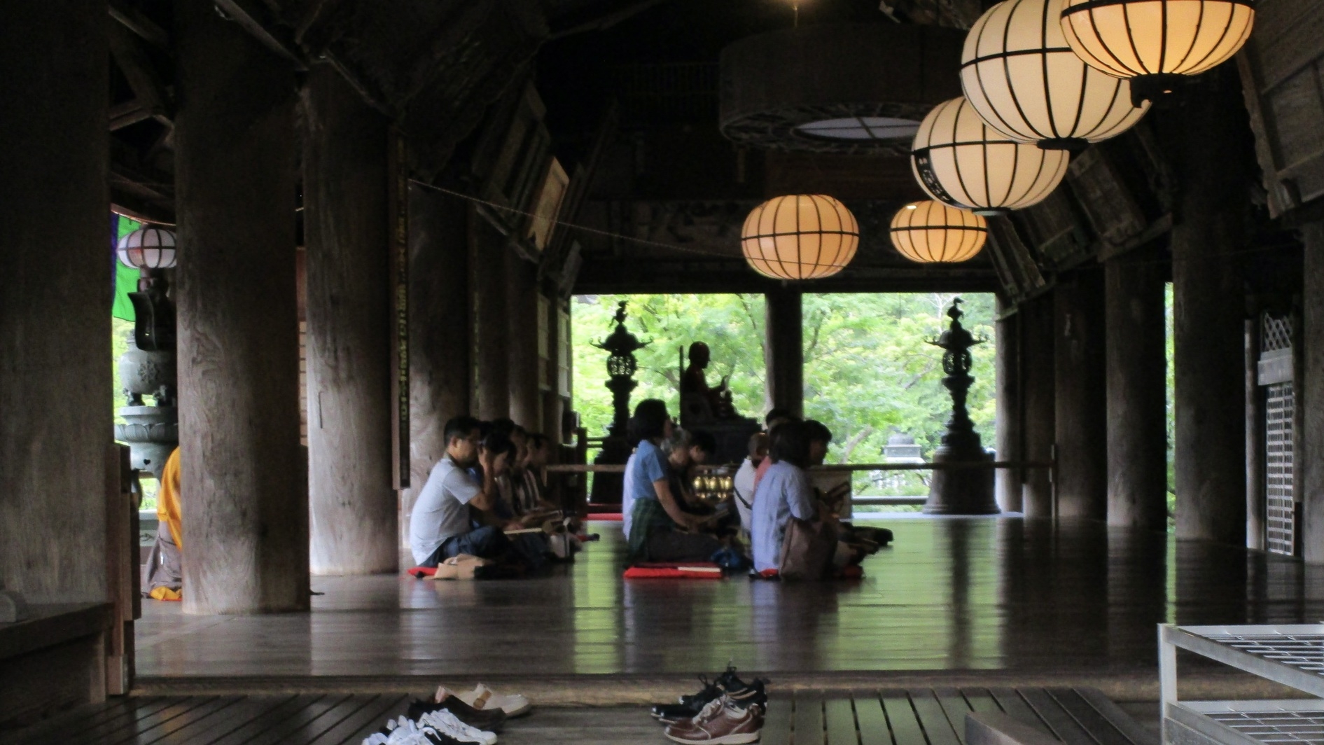 ▲早朝の長谷寺で朝勤行参拝と本尊特別拝観▲ 長谷寺でしか味わえない特別な朝のひとときを体験