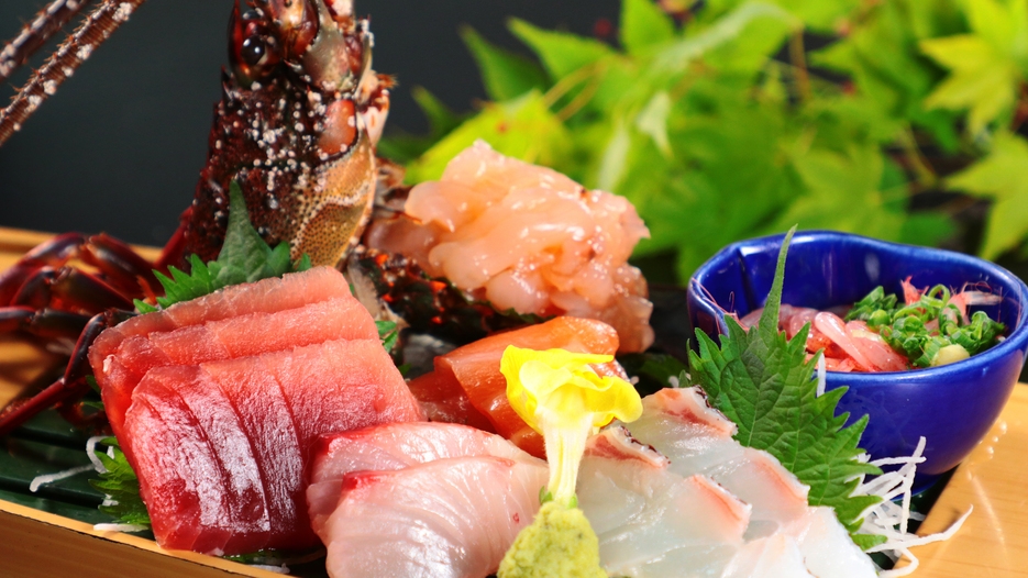 【グレードアップ】14，000円相当のお料理コース込〜伊勢海老×鮑×国産和牛〜 2食付