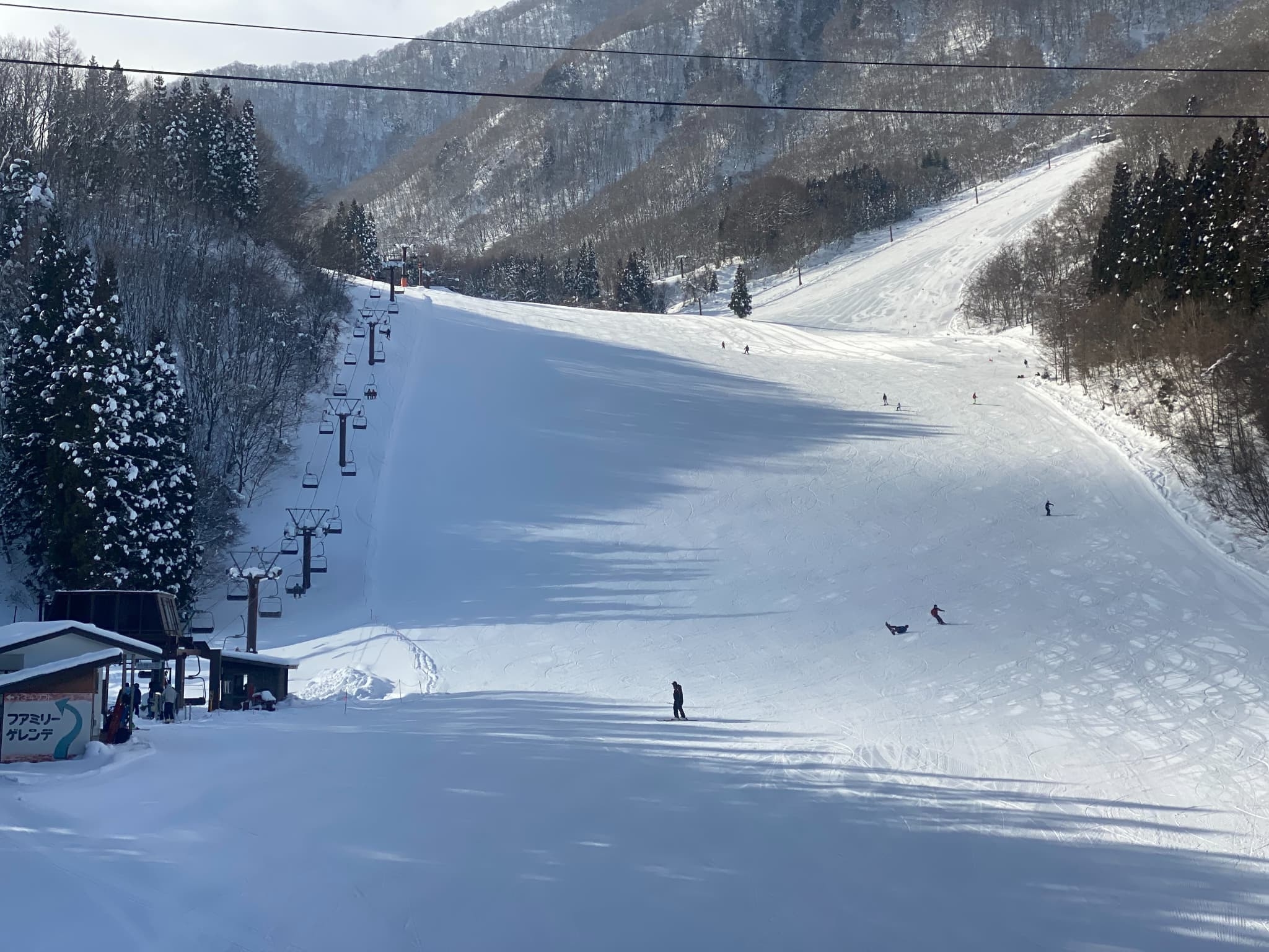 【素泊まり】ゲレンデ直結｜スキーイン＆スキーアウトの白馬ステイ／リフト券は宿泊者限定特別価格