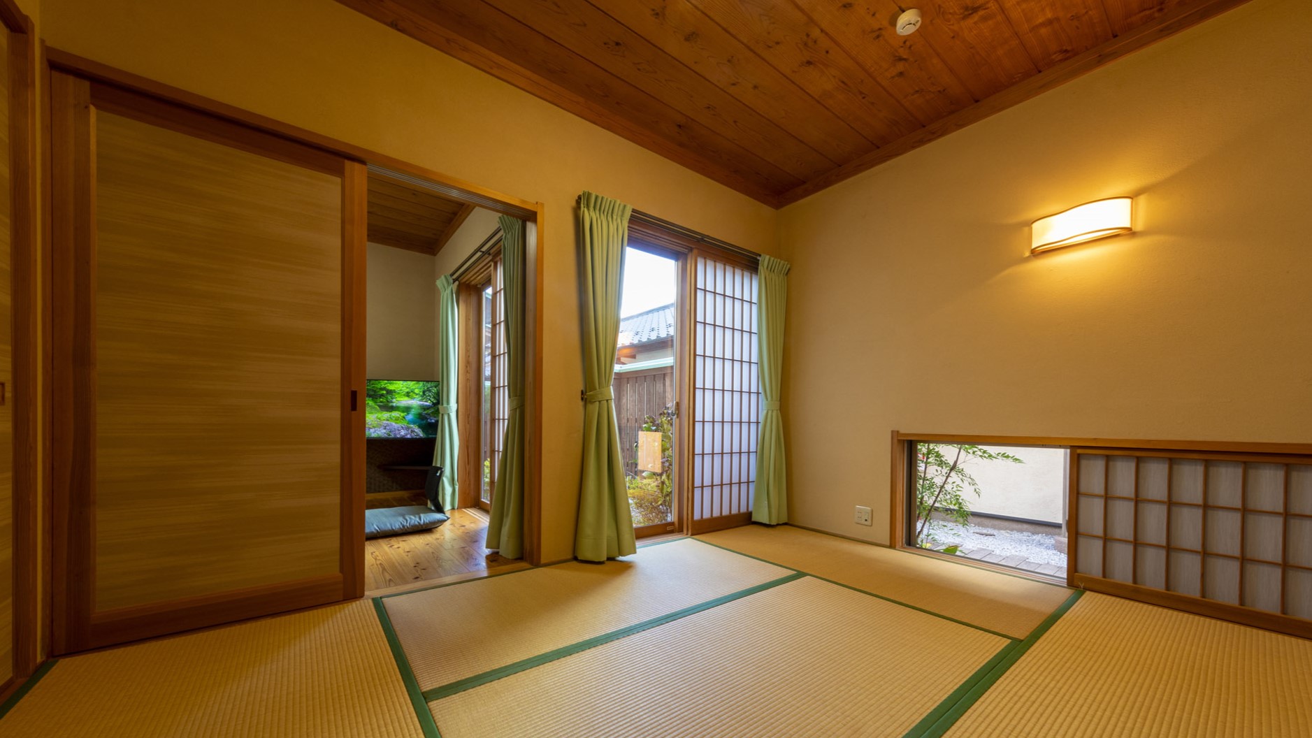 離れ和室【頬白】（6畳＋4.5畳）