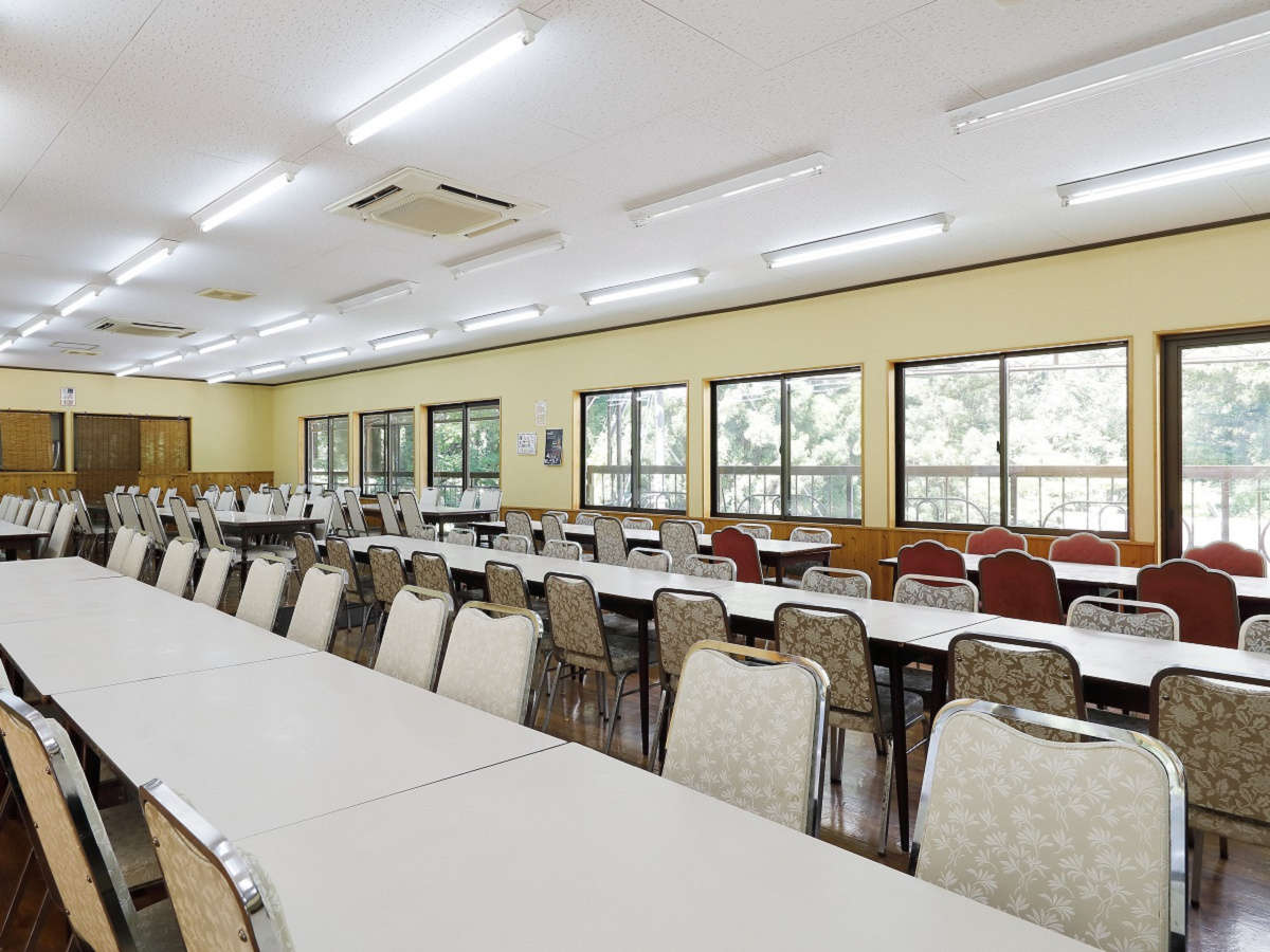 千穂の家：食事処