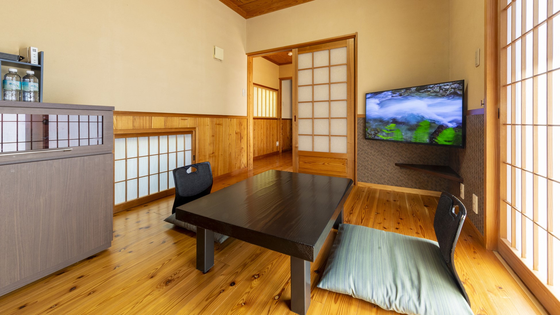 離れ和室【頬白】（6畳＋4.5畳）