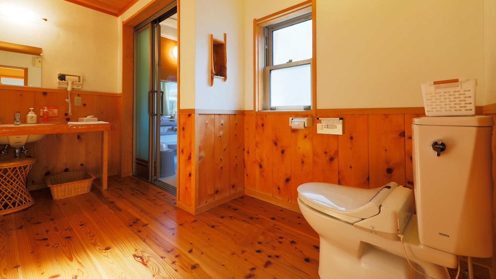 離れ和室【頬白】（6畳＋4.5畳）