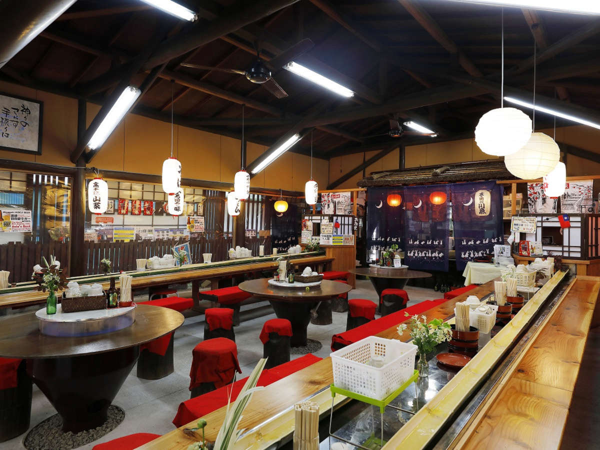 千穂の家：流しそうめん