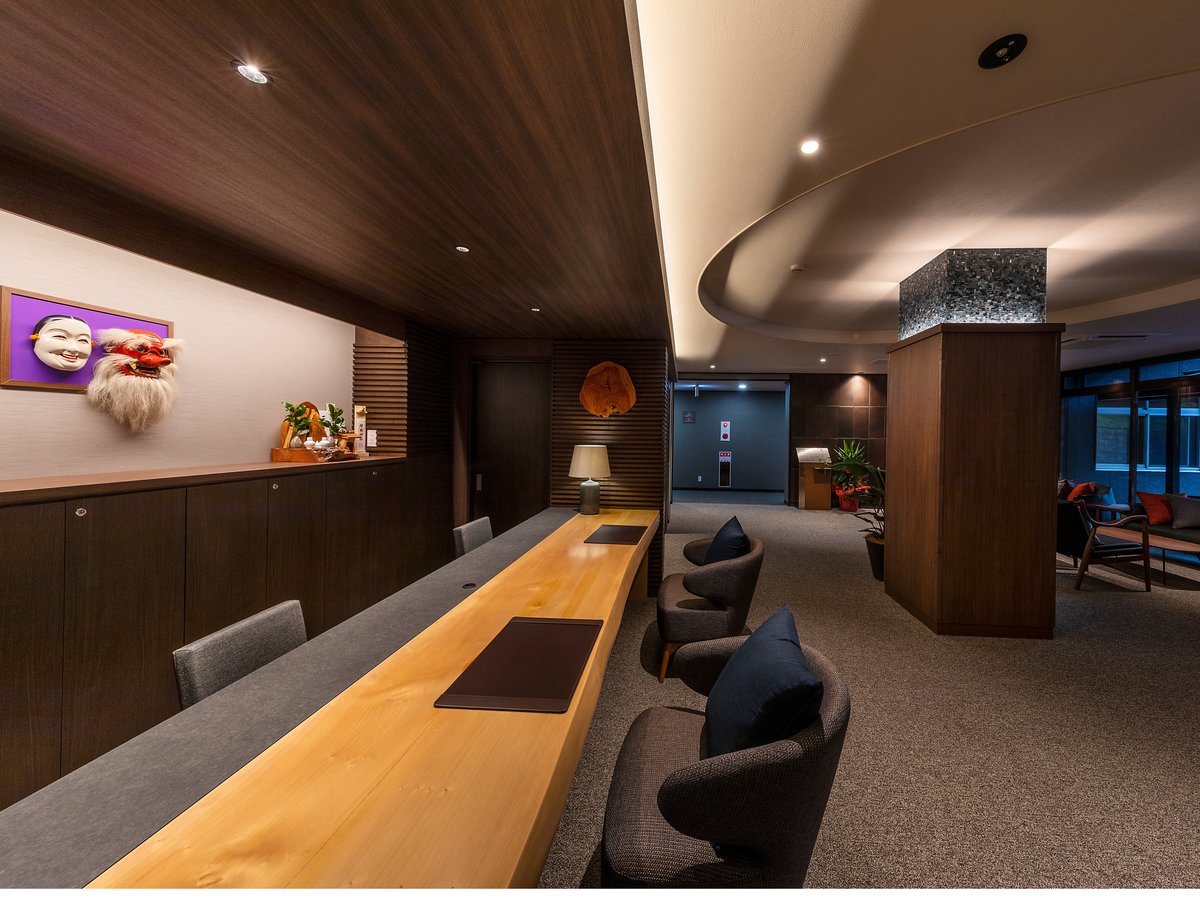 ロビーも新しくなりました