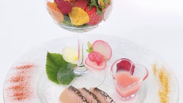 今だけ！選べるケーキ森のレストランディナー＆朝食付！ぶどうの樹ごちそう宿泊キャンペーン