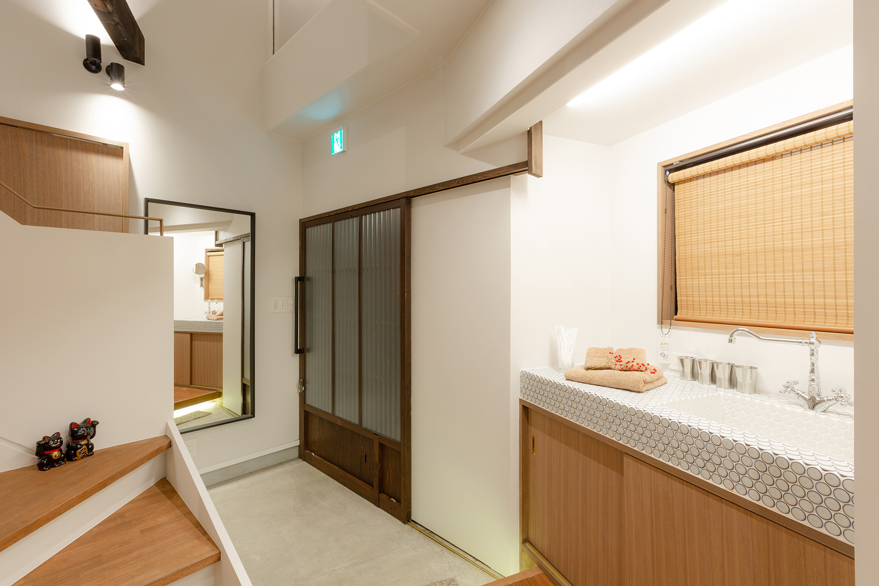 【八重家河原町】　玄関