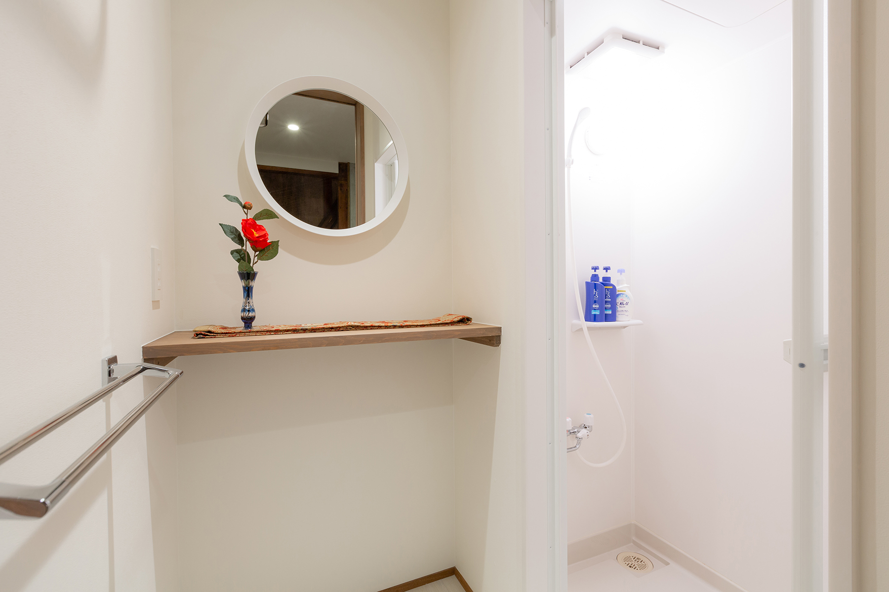 【八重家若宮町】　シャワールーム