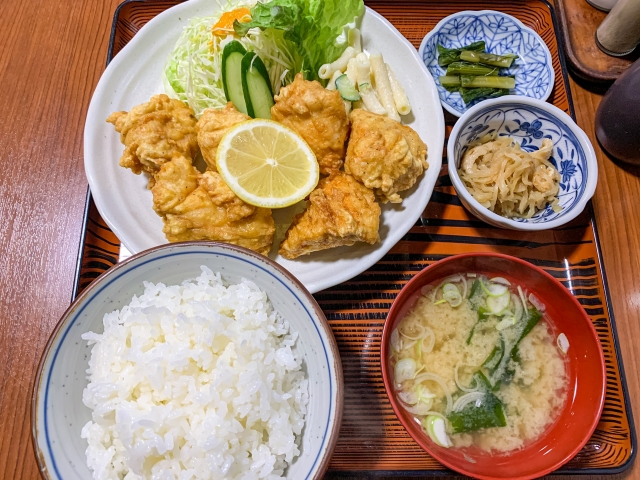 夕食日替わり