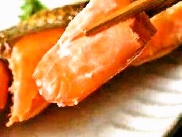 ●【基本プラン】★【朝食無料】　朝食は『さいたまの美味しいとフランスの美味さ天然アラスカ紅鮭朝定食』