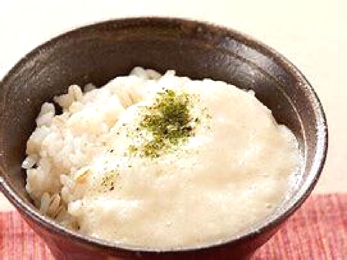 十勝産とろろ　とろろご飯　カメセの青のりもご用意