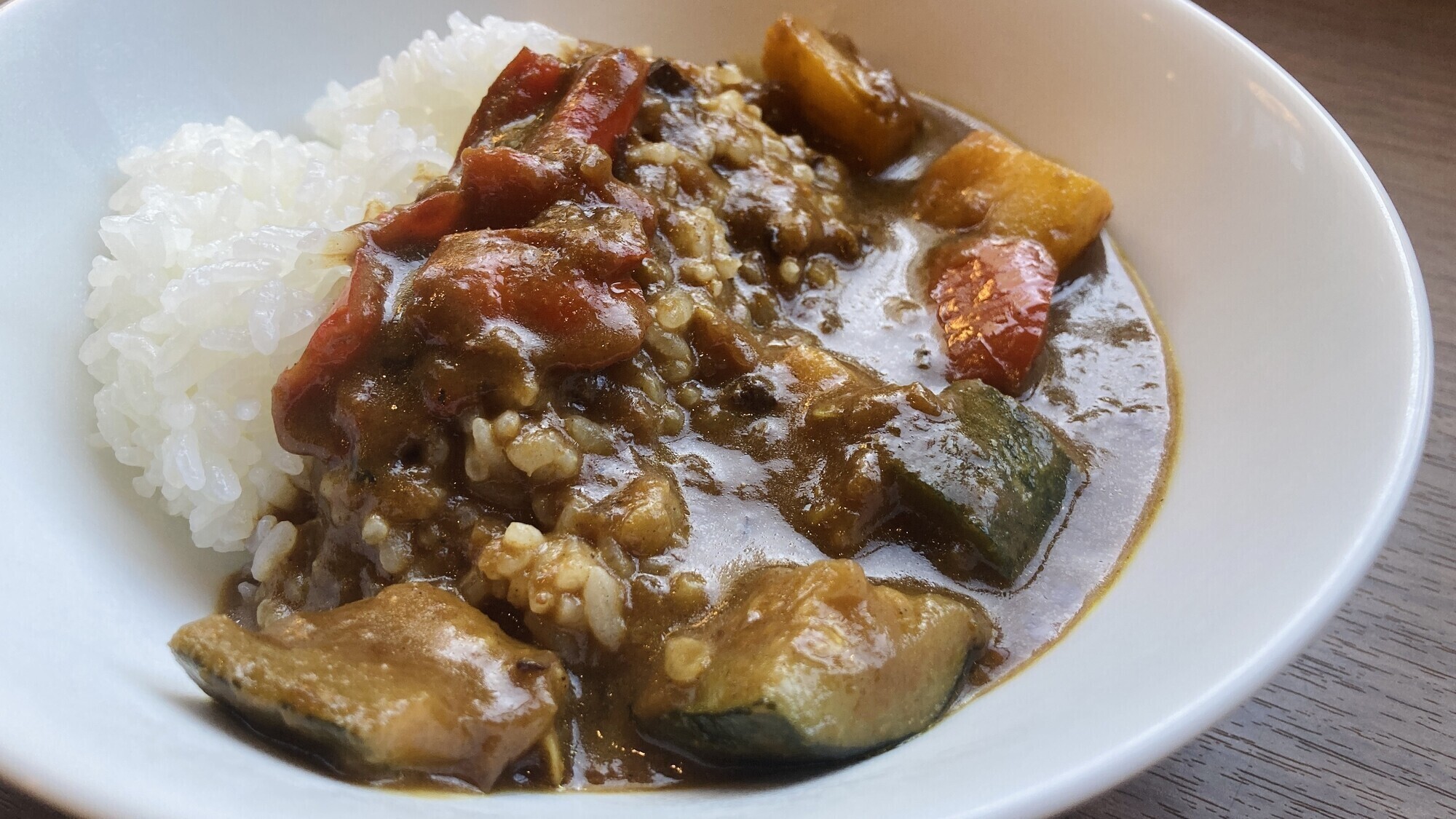 【朝食】夏野菜カレー（夏季メニュー）