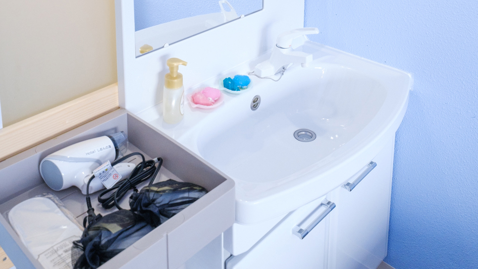 【平日限定】平日限定価格★ビーチ・繁華街まで車で5分の好立地！（素泊り）