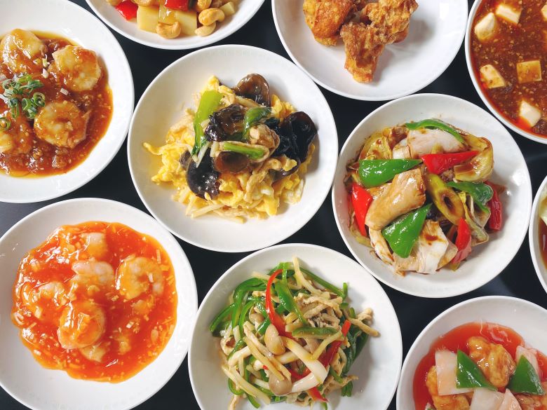 夕食メニュー（一例）