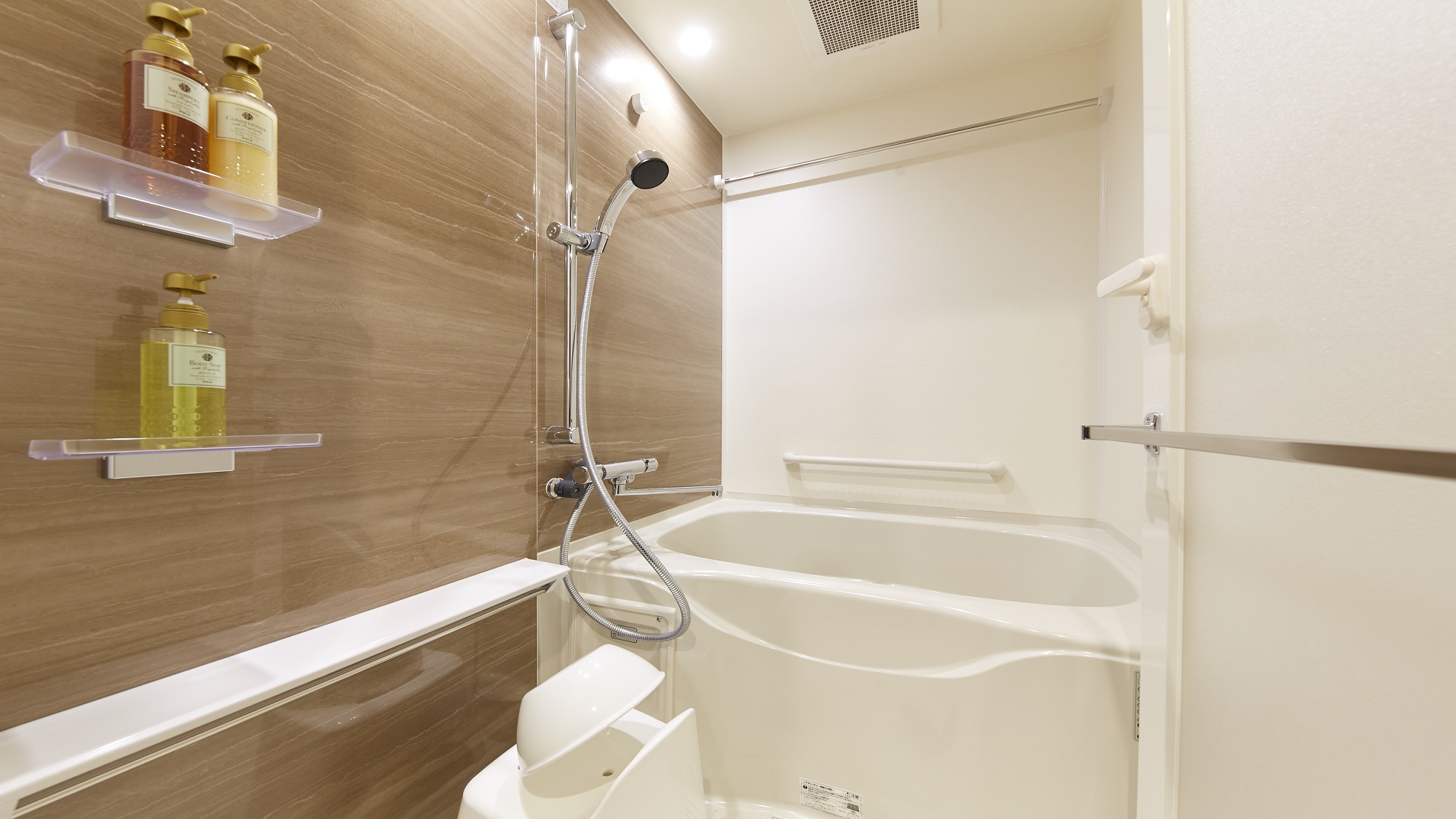 全室にバスタブ付のバスルーム
