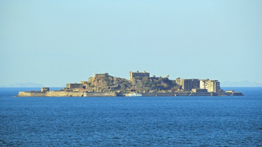 その姿から「軍艦島」とも呼ばれる端島