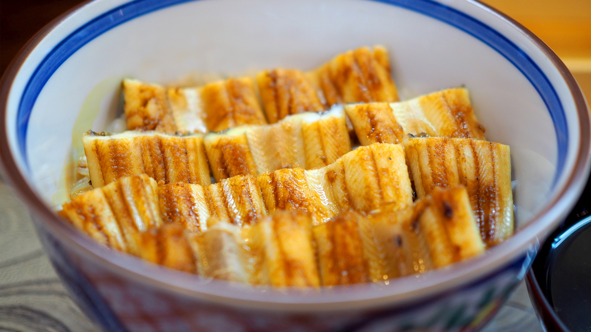 ここでしか会えない本場の味[あなごめし]を広島で。※イメージ