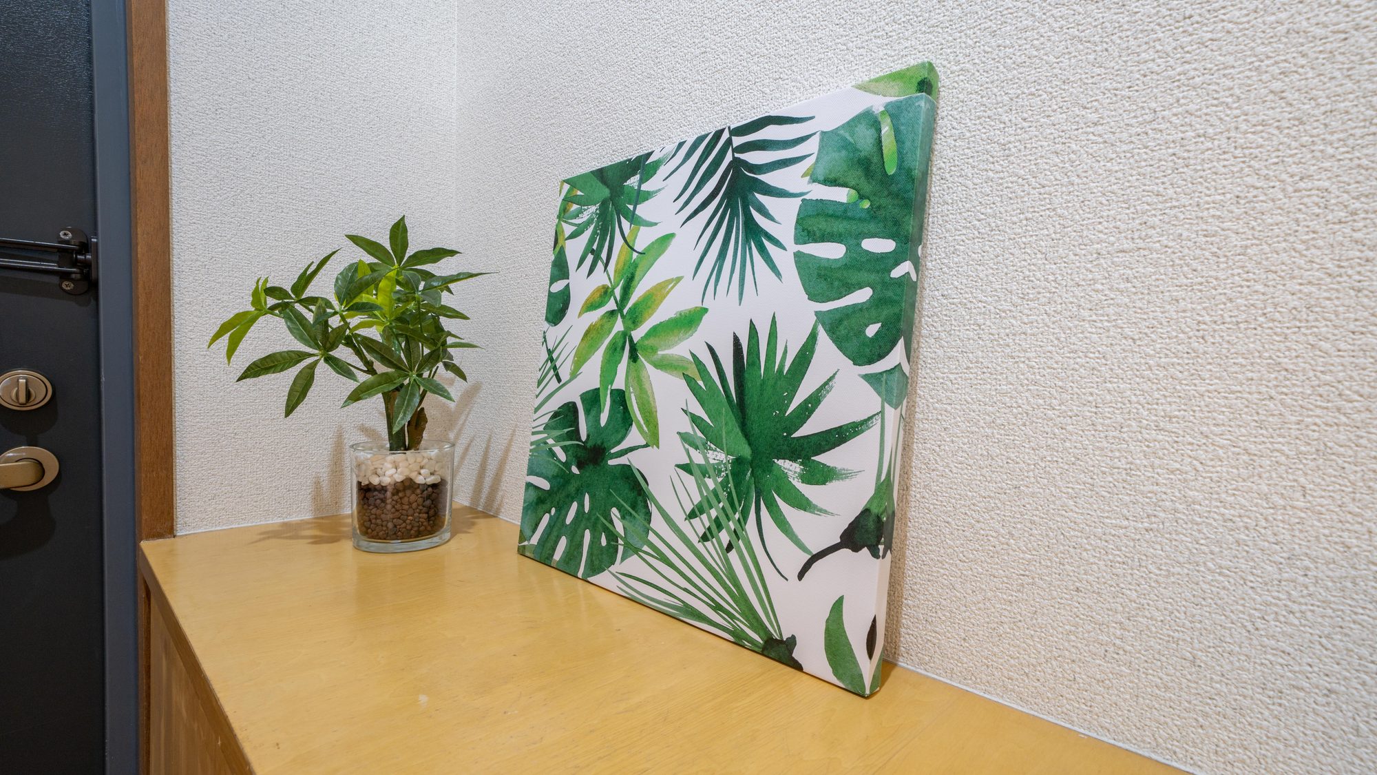 ・【ソファ付き3名定員】お部屋をイメージしたインテリアがお出迎え